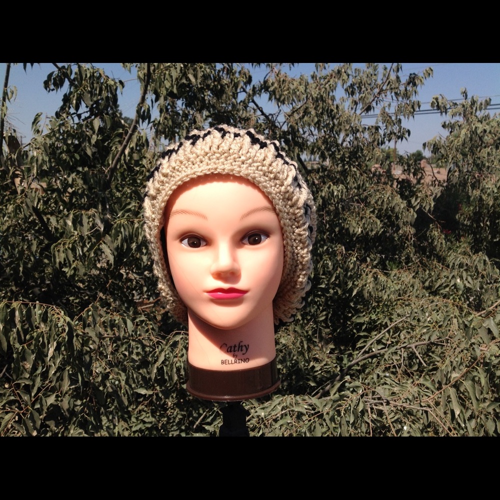 Crochet unisex slouchy NWOT - Picture 1 of 4